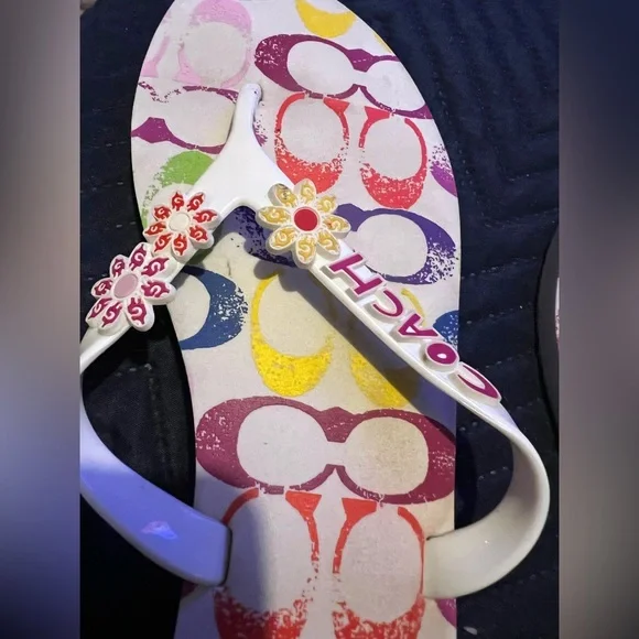 Coach Flip Flops - Picture 5 of 8
